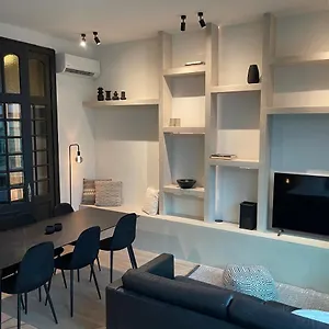 3 Bedroom Art-nouveau With Free Parking Apartment Ghent
